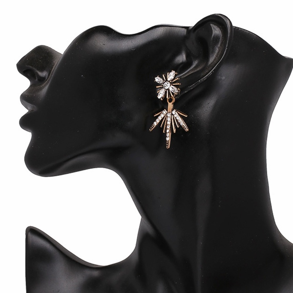 Antiqued Gold Crystal Studs w/Matching Jackets - Picture 6 of 7